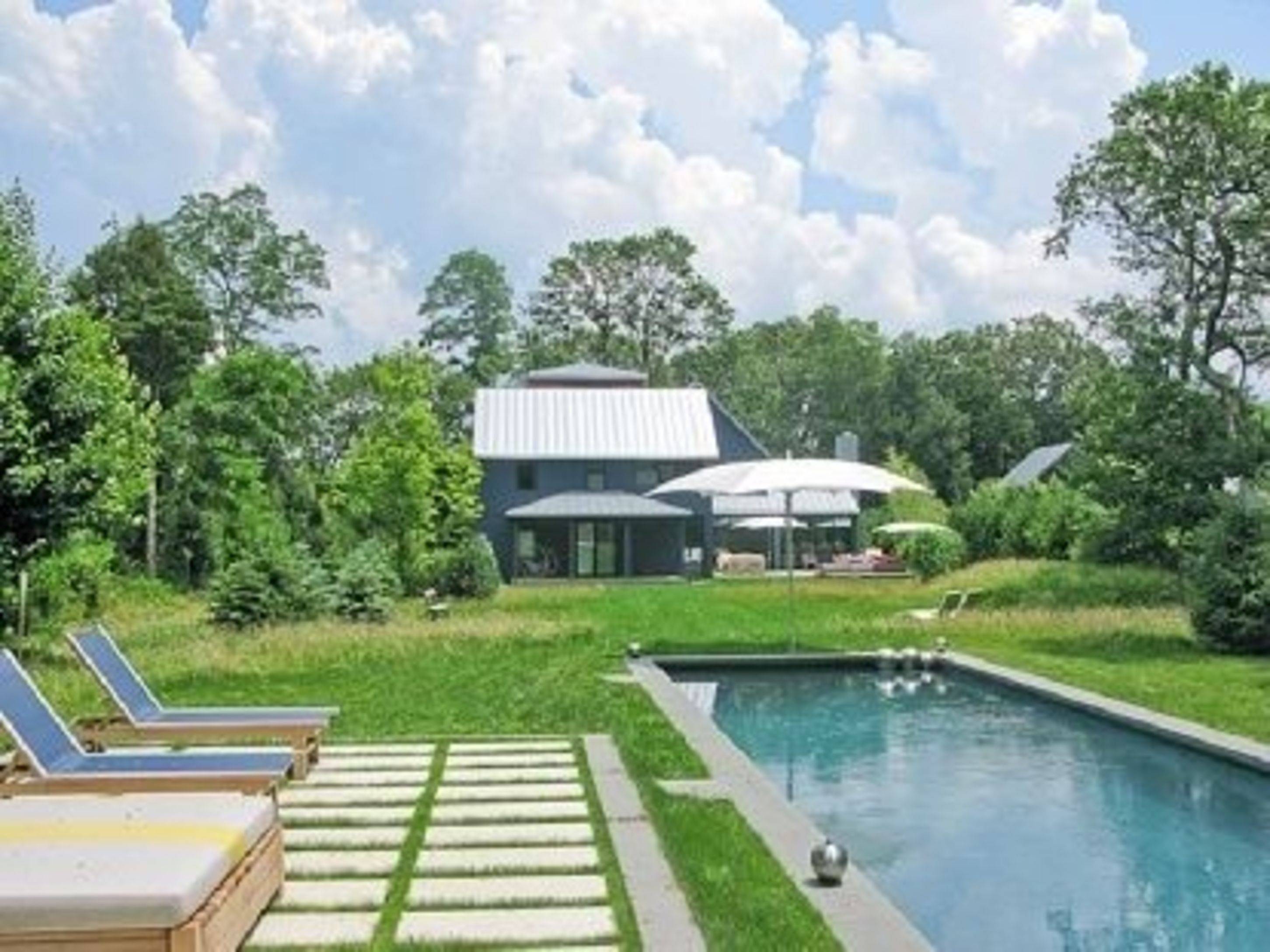 Sag Harbor Modern 5 Bedroom Bayview Home With Pool