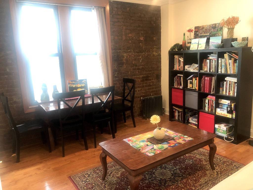 This 4 bedroom 2 full bathroom apartment in Washington Heights Manhattan is conveniently located near many restaurants, shops, grocery stores, and public transportation.