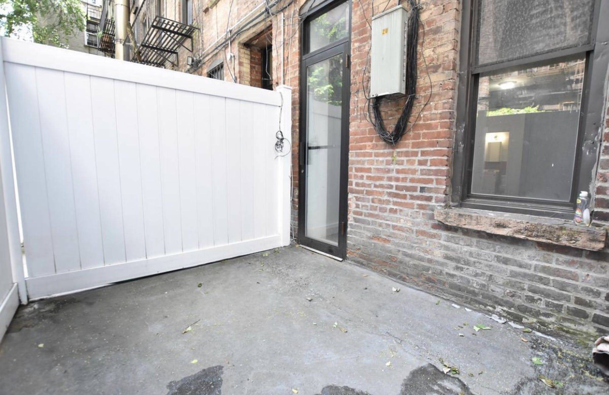 VIRTUAL TOURS AVAILABLE NO FEE 2 WEEKS FREE RENT Welcome to 437 W 46th Street, At this trying time It's a luxury to have your own private outdoor space.
