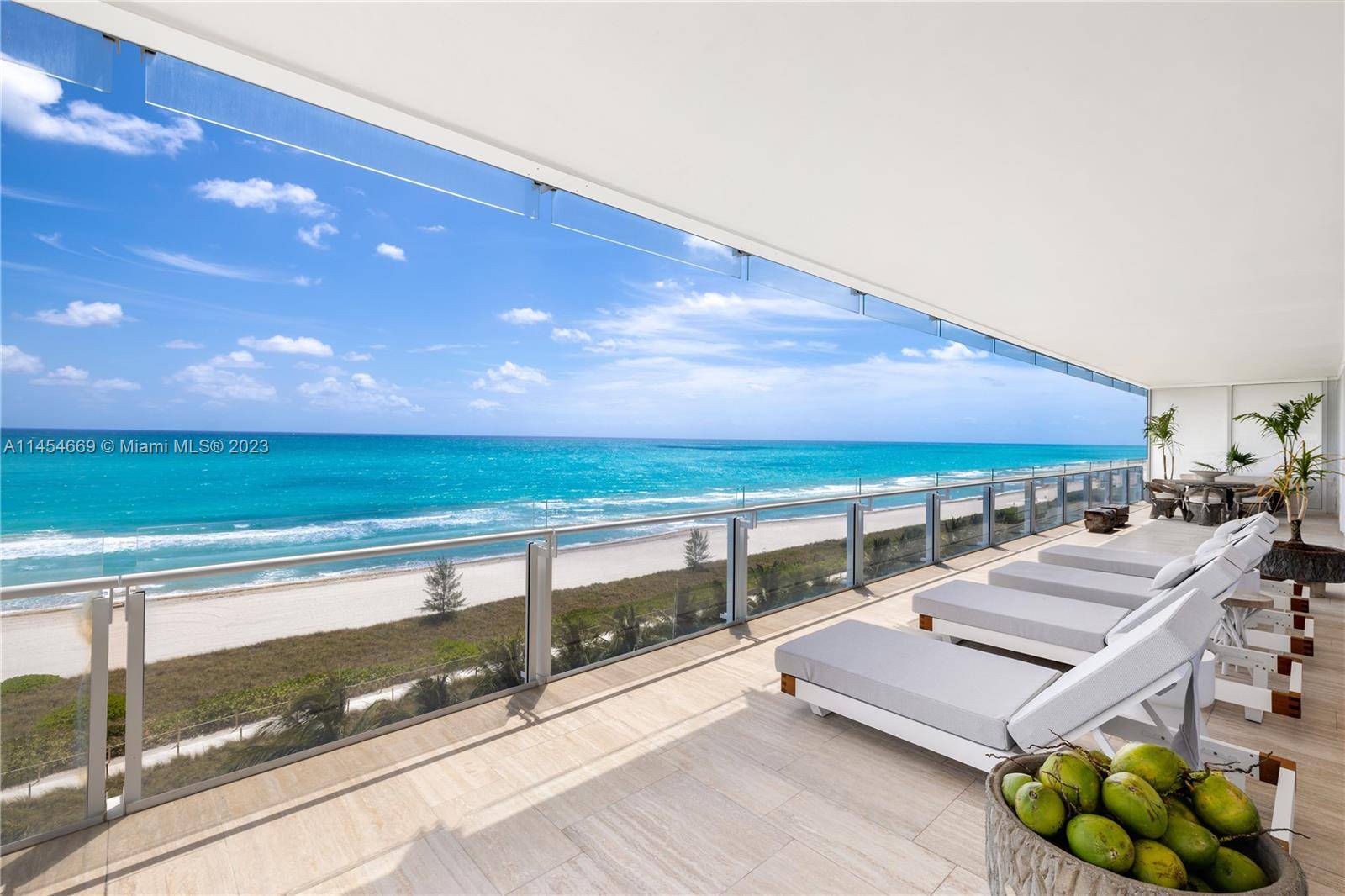 Relish in old world charm of The Surf Club and enjoy state of the art Four Seasons hospitality in this exclusive, rare corner residence with architectural design by Richard Meier ...