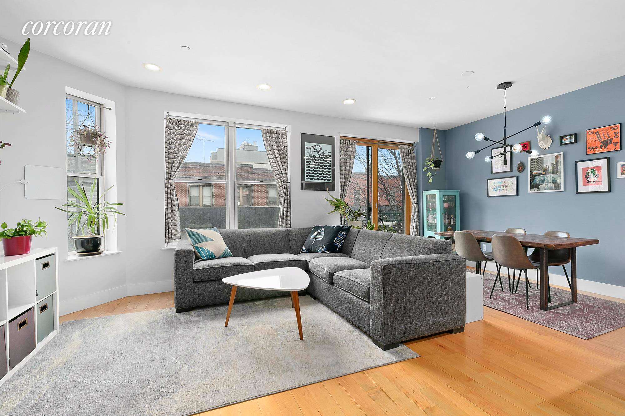 FANTASTIC 2BR ON THE BORDER OF GREENPOINT AND WILLIAMSBURG !