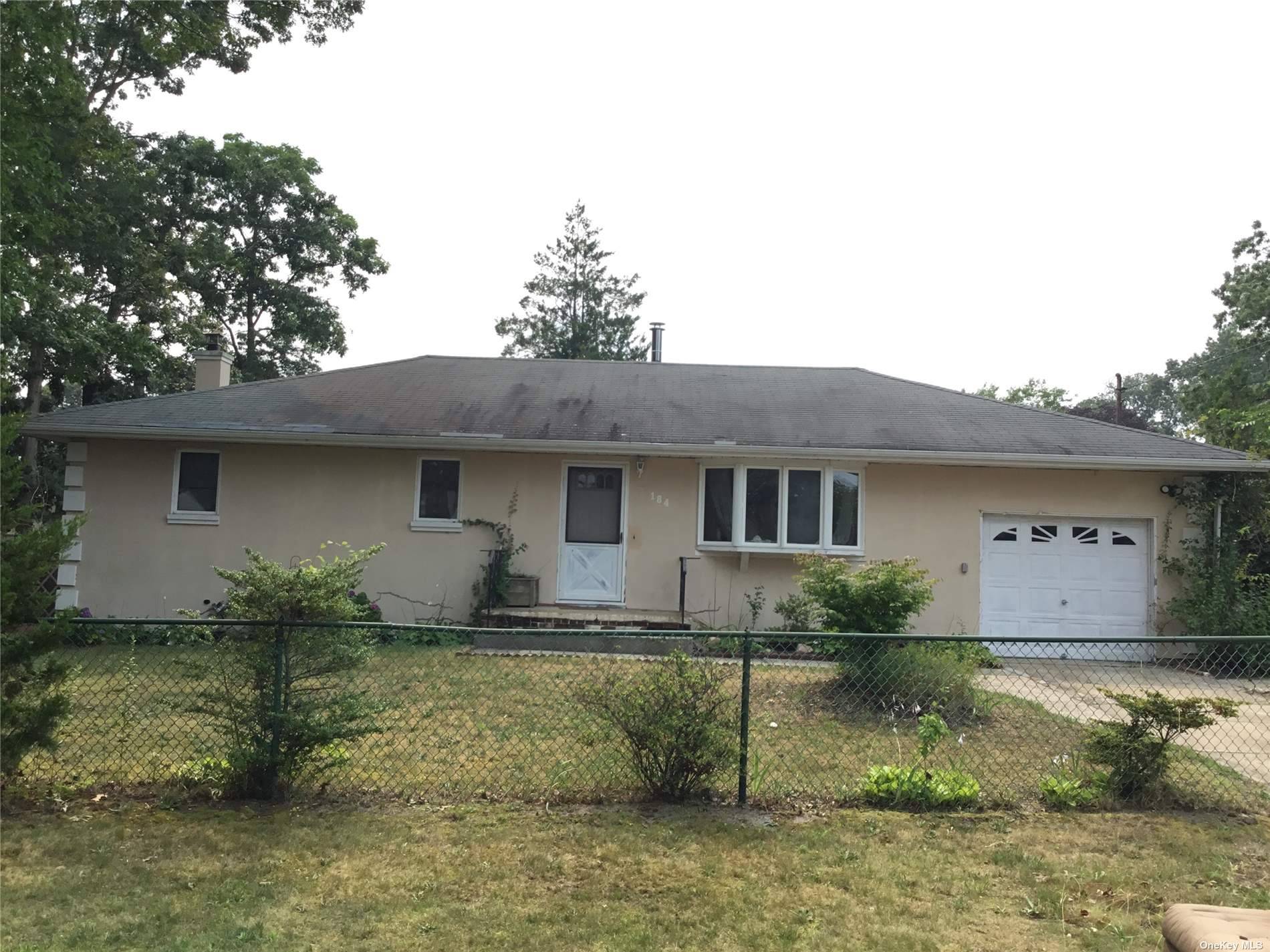 Spacious 3 Bd 1bath ranch with full unfinished basement, garage and in ground pool 16x32.