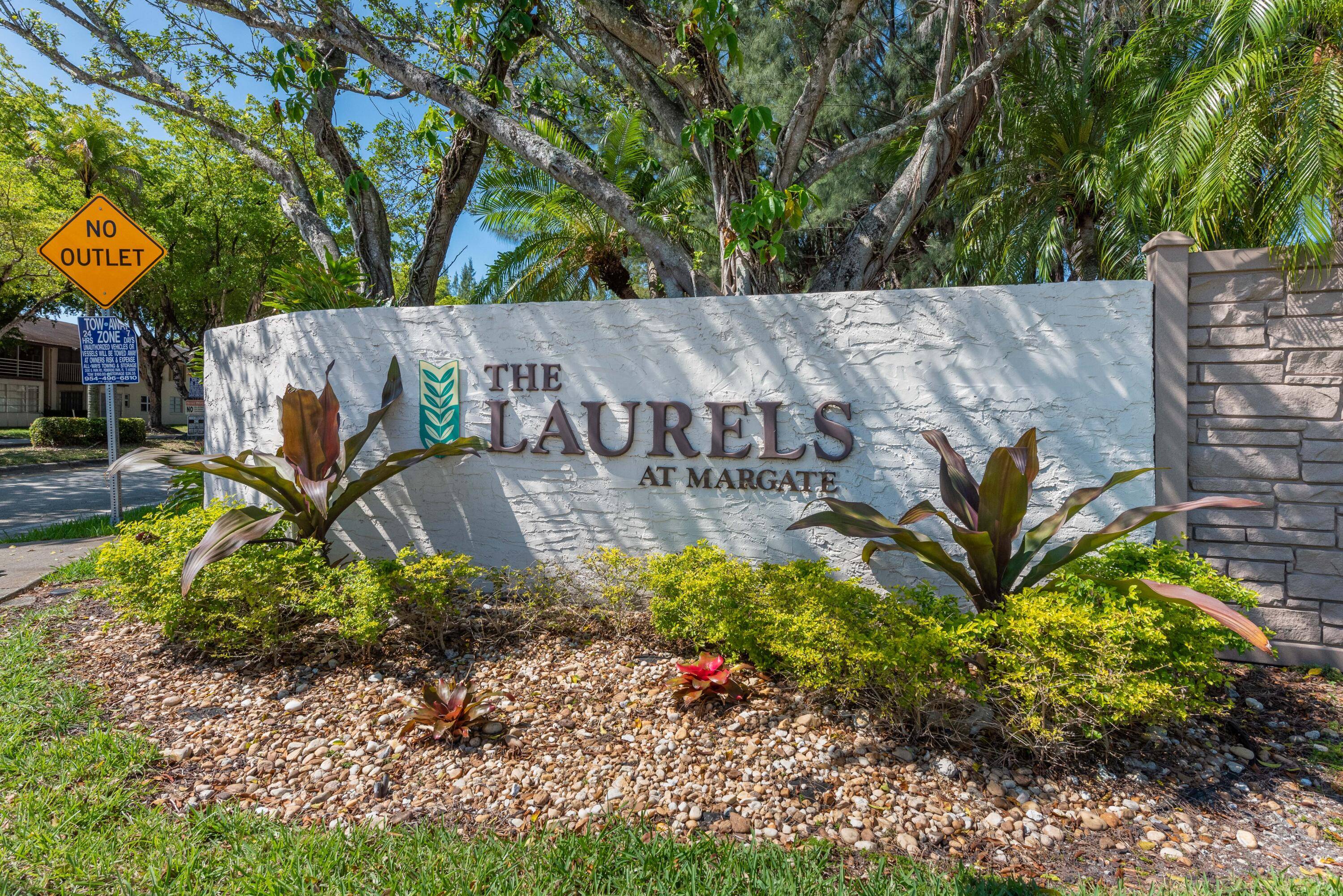 Check out this condo with two bedrooms and two bathrooms in the LAURELS AT MARGATE neighborhood in Margate.