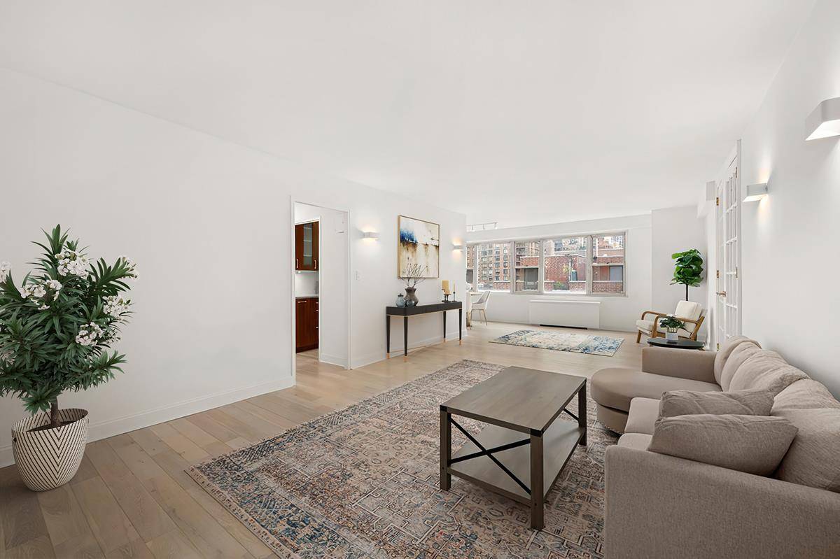 Explore this expansive haven nestled in the heart of the Upper East Side an opportunity to enticing to overlook !