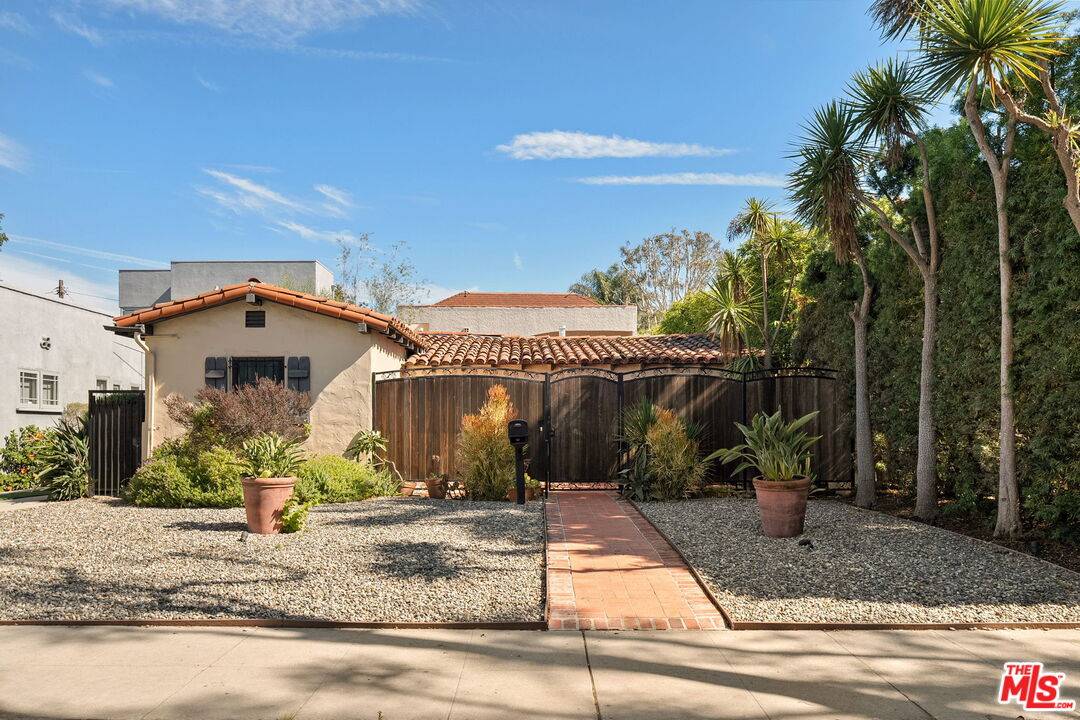 2124   Glyndon Ave 4BR Marina Del Rey La