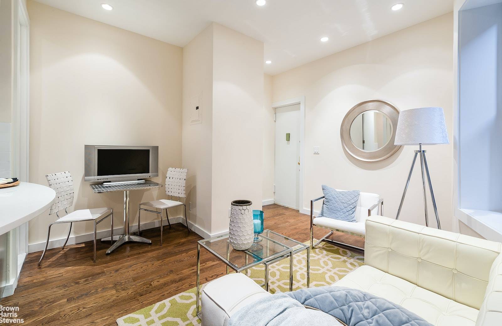 Nestled on a beautiful tree lined Soho street, this 2br gem in a classic prewar apartment building is surrounded by wonderful shops, bars amp ; restaurants, and is pin drop ...