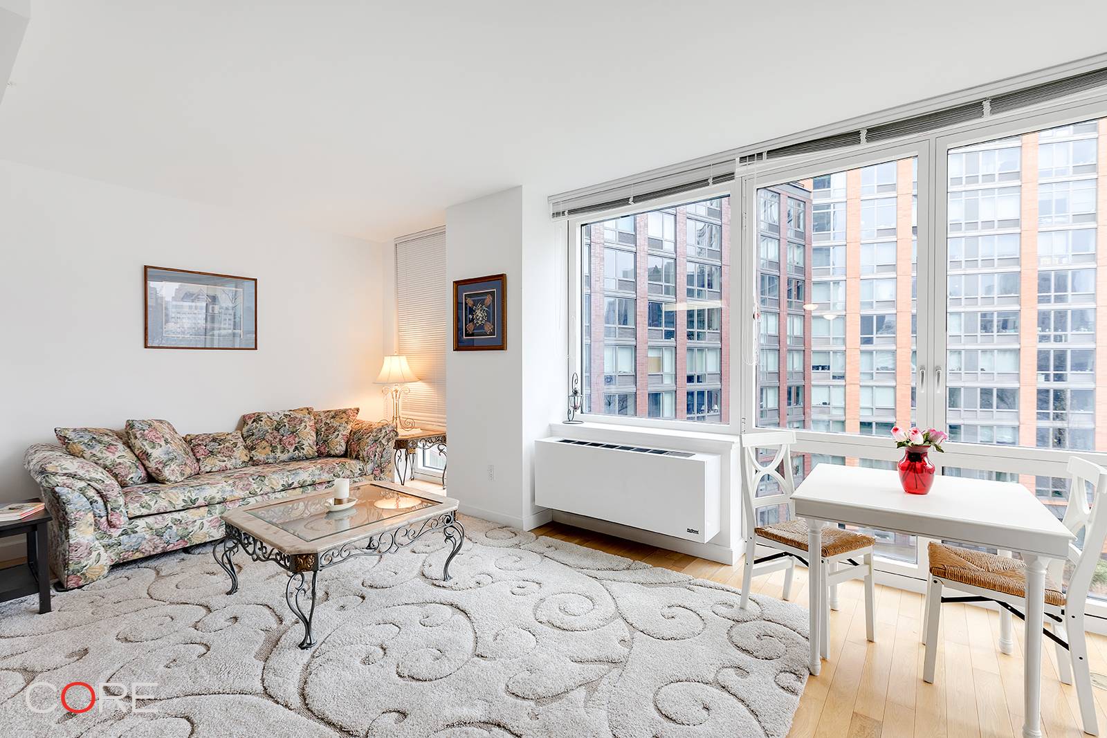 Owner offering 1 month free rent on a 13 month lease Live in the best full service condo building on Roosevelt Island.