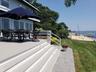 Enormous Deck for Entertaining