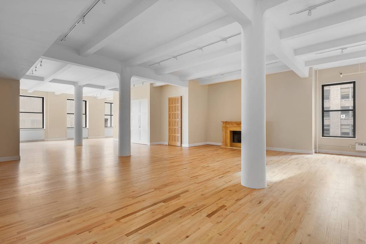No. 5 at 291 Seventh Avenue is a full floor, authentic 3 bedroom, 2.