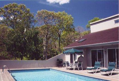 Amagansett Close to the Bay and Ocean-heated Pool- 4 Bedrooms