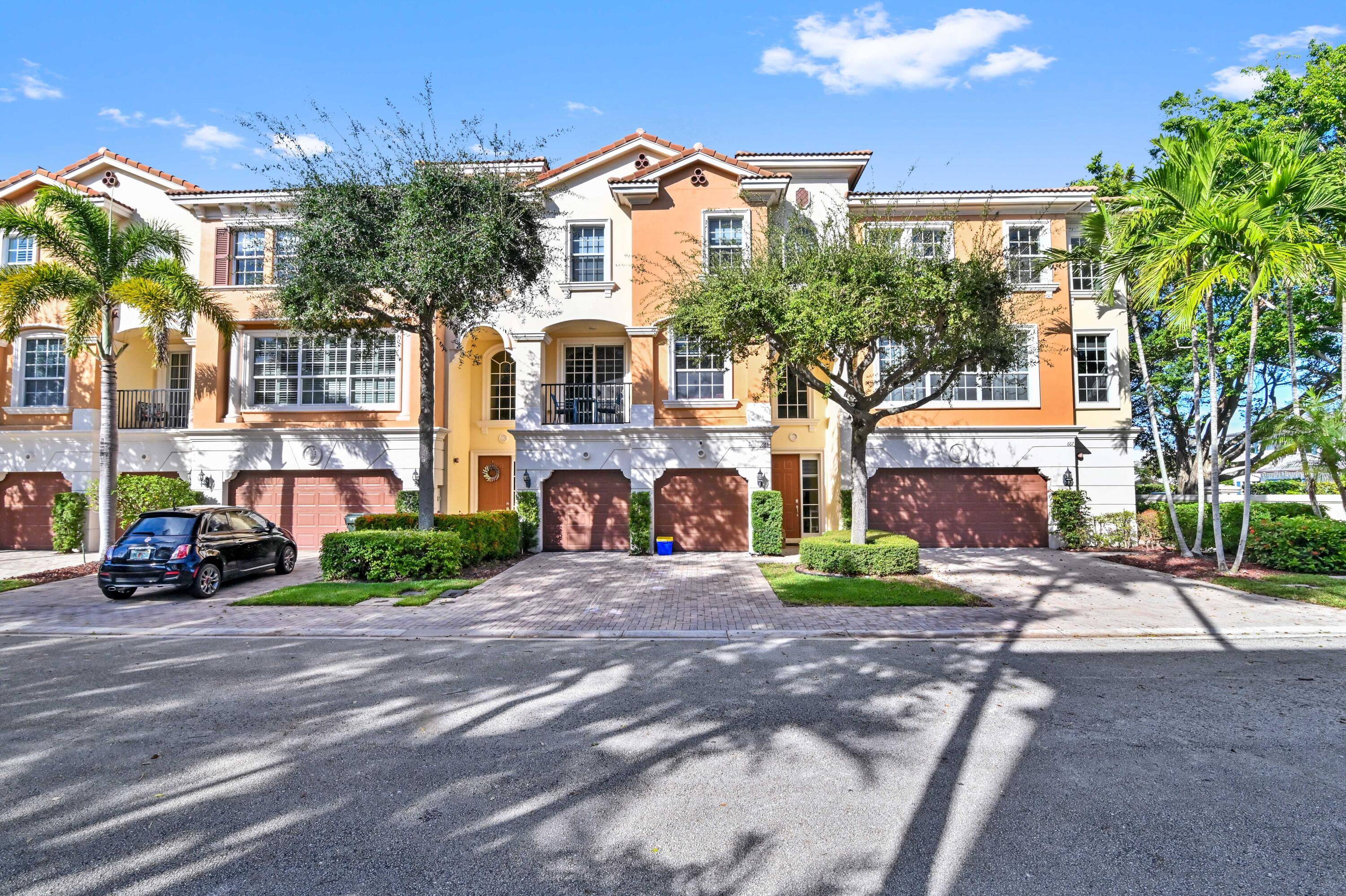 Welcome home ! Rarely available corner unit in the gated community of Trieste in east Boca Raton.