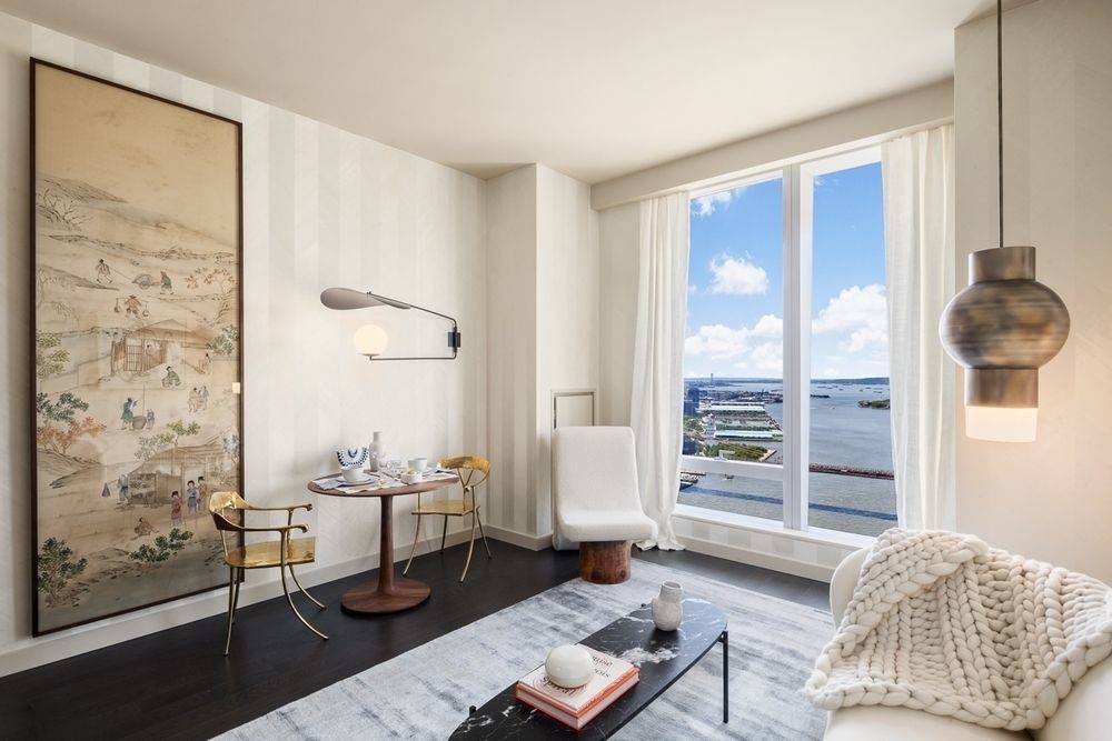 Sky Hi Luxury Living One Manhattan Square is an 80 story, 823 foot modern glass tower condominium located along the East River waterfront on the Lower East Side with unobstructed ...