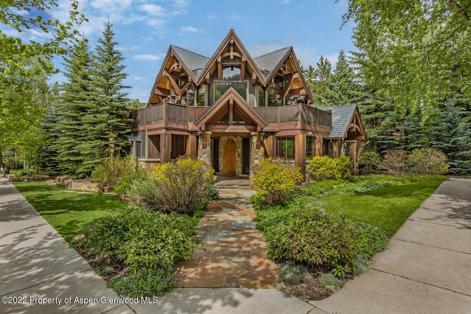 This magnificent and timeless Mountain home is situated on a prime corner lot in the heart of the Aspen Core.