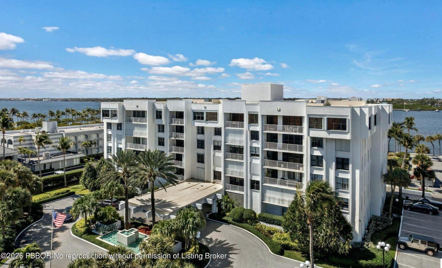 6 Stories w/port cochere