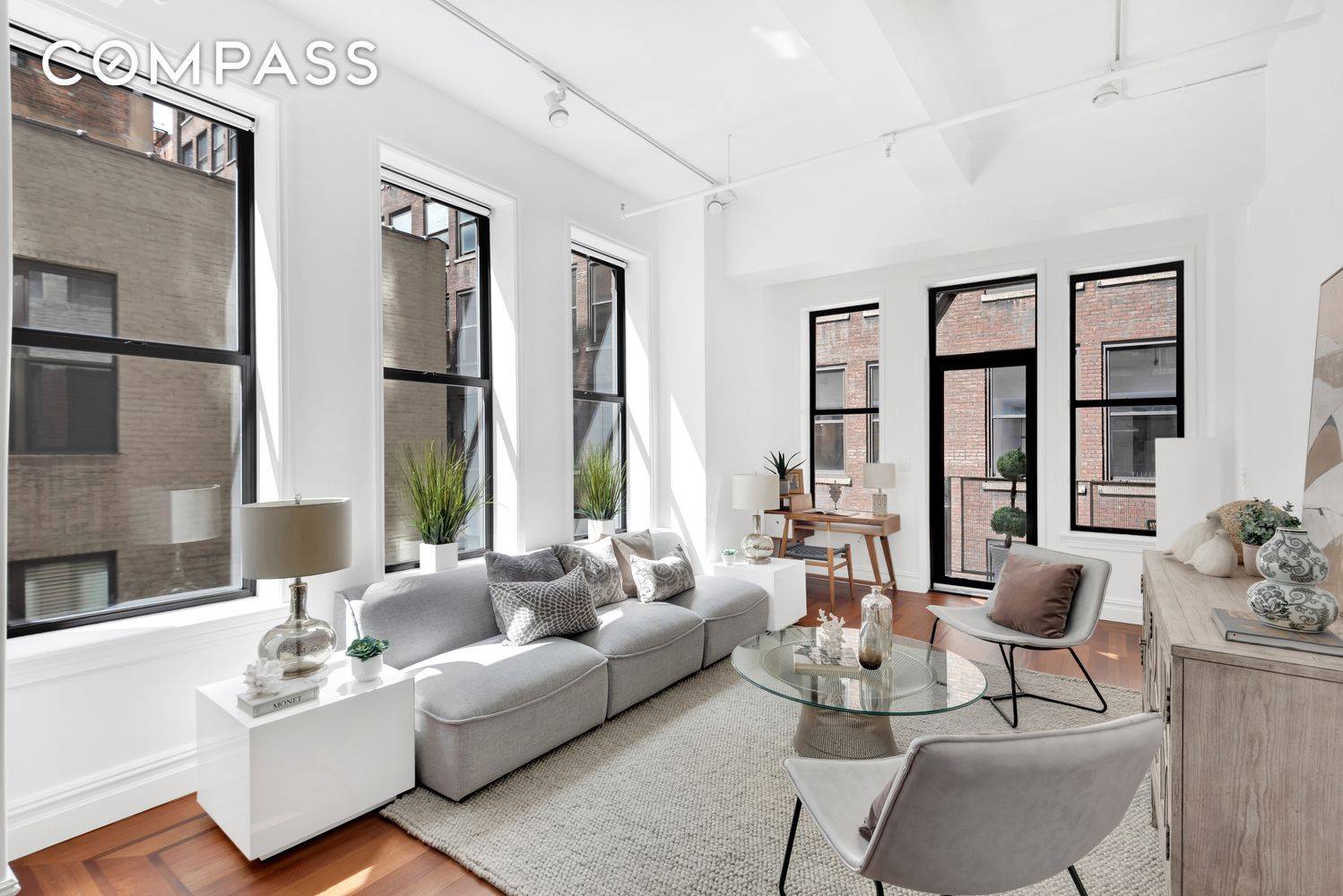 Welcome home to this spacious 2 bed, 2 bath loft apartment with private outdoor space in the heart of NoMad Spanning over 1, 500SF of interior space, this special apartment ...