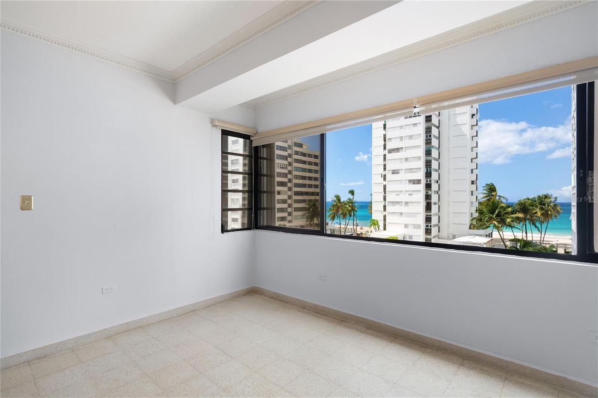 Kings Terrace 5E | Ocean View