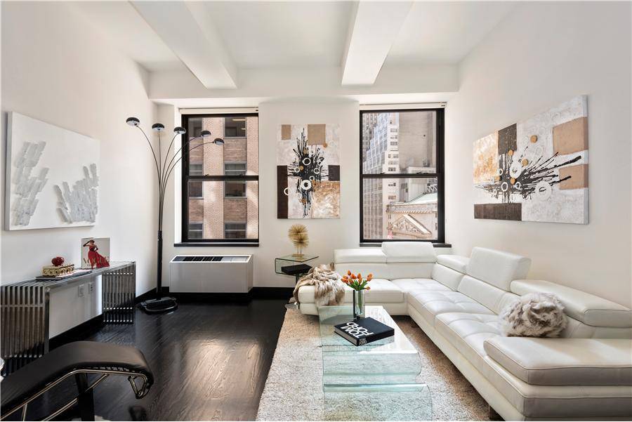 Facing South Welcome to this beautiful 675 sq ft Alcove Studio, full baths, open layout apartment boasting large living featuring with over sized windows with Southern exposure.