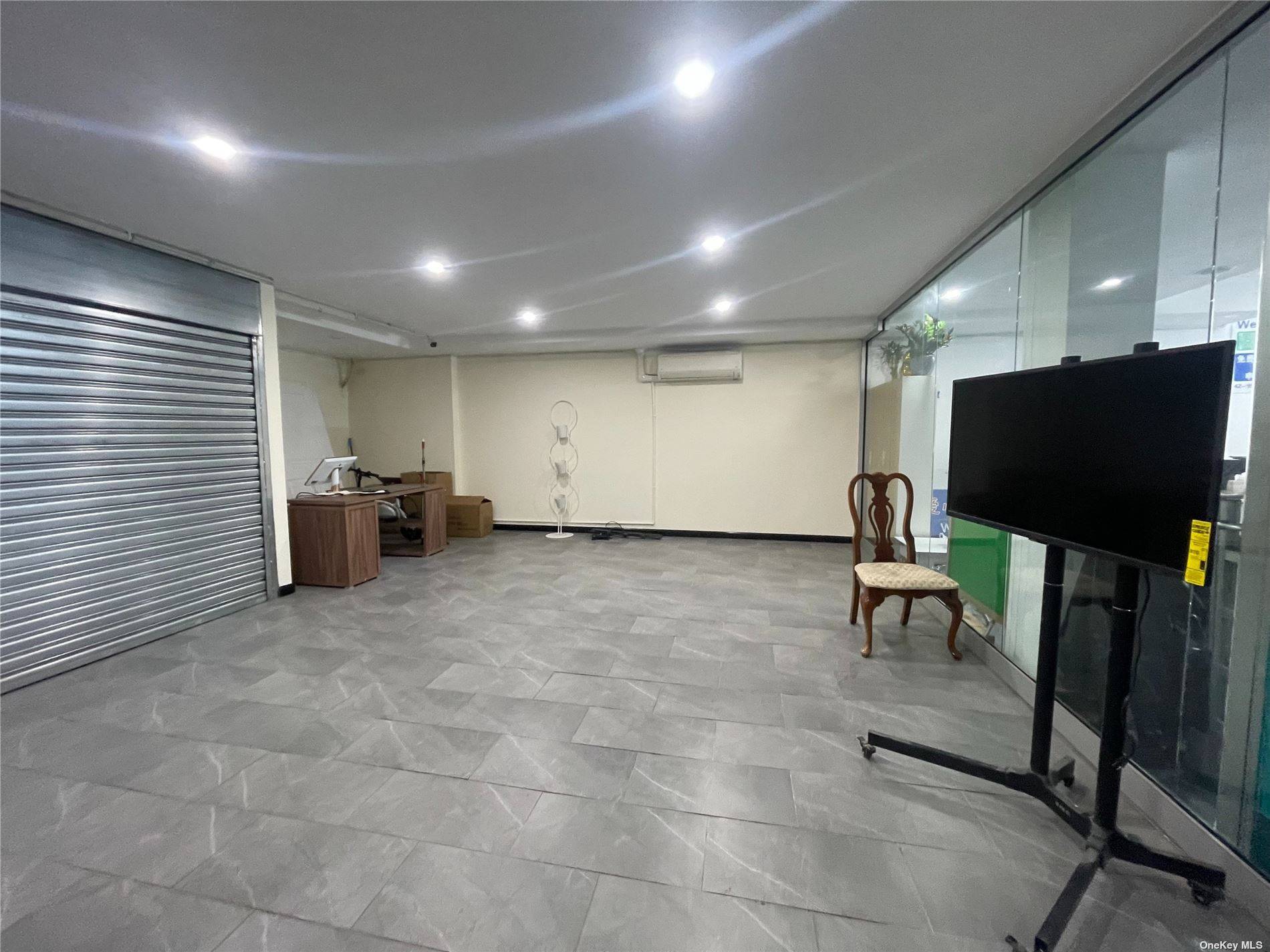 Commercial space for rent in center of flushing, space available to rent about 600 sqf in the rear of store front, can be used for office or merchandises displace, after ...