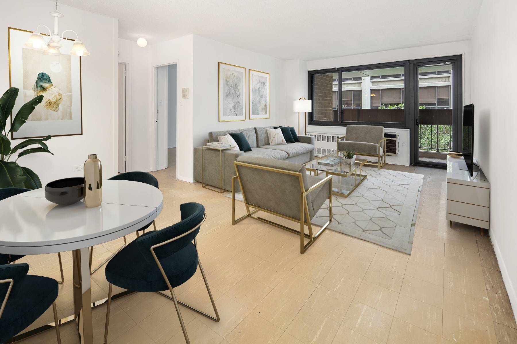 Please schedule showing in advance Nestled in the heart of downtown Manhattan lies this one bedroom, one bathroom unit.