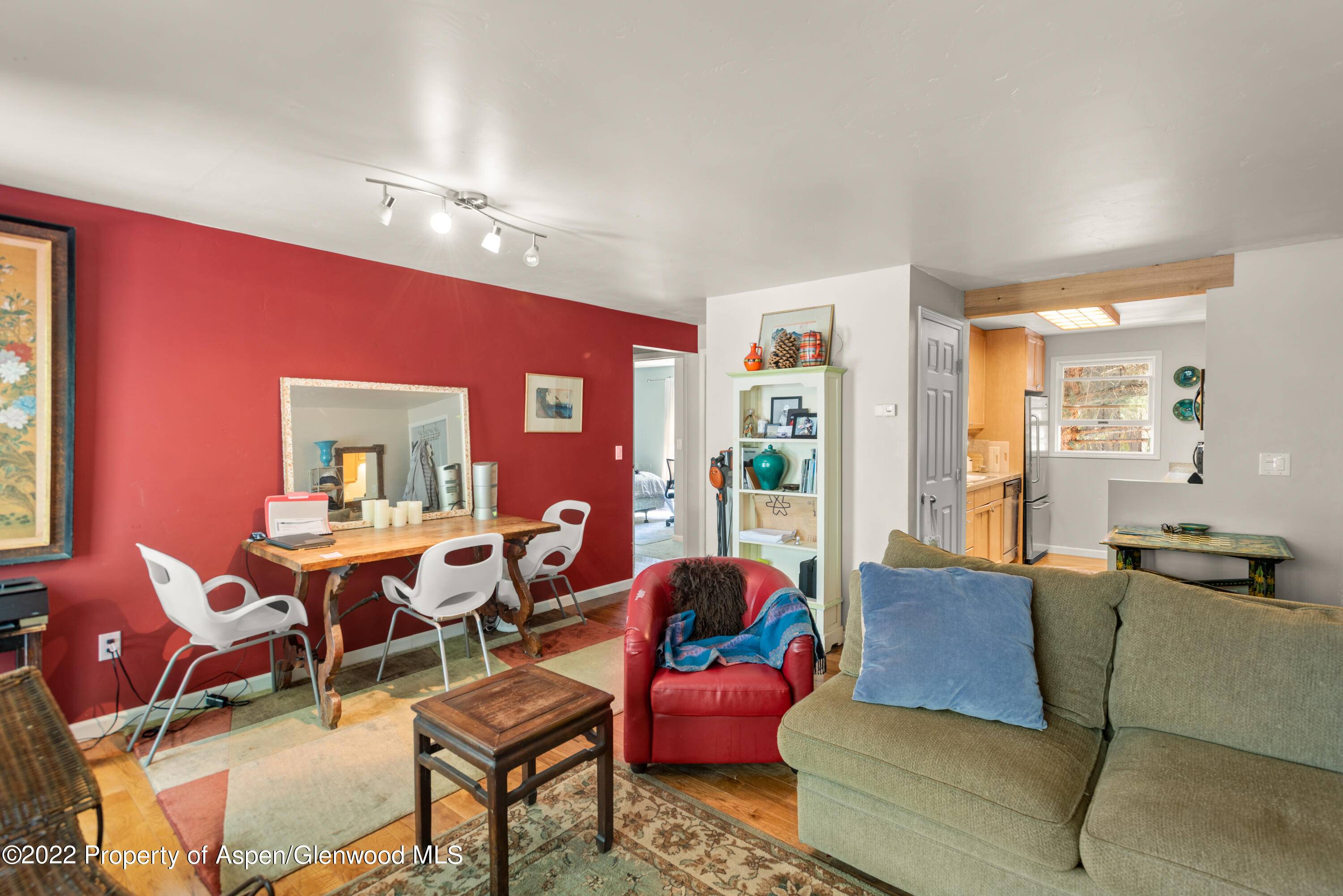 This perfect, cozy corner unit is on the top level with a walk out deck from the living room.