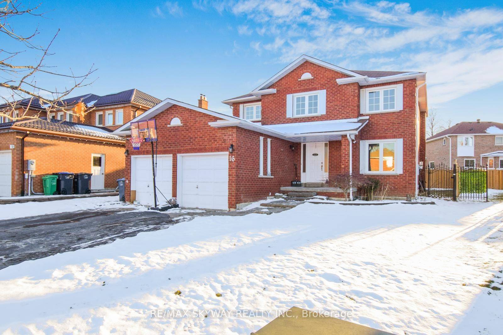 Nestled in the heart of Brampton, we are thrilled to introduce a phenomenal 4 bedroom, 3 bathroom detached home.