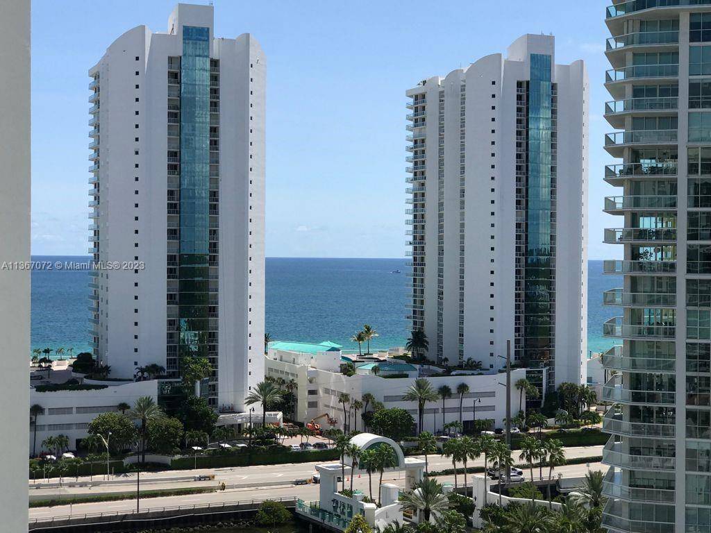 AVAILABLE FROM APRIL 1st, 2024 Luxury Living in Sunny Isles Beach !