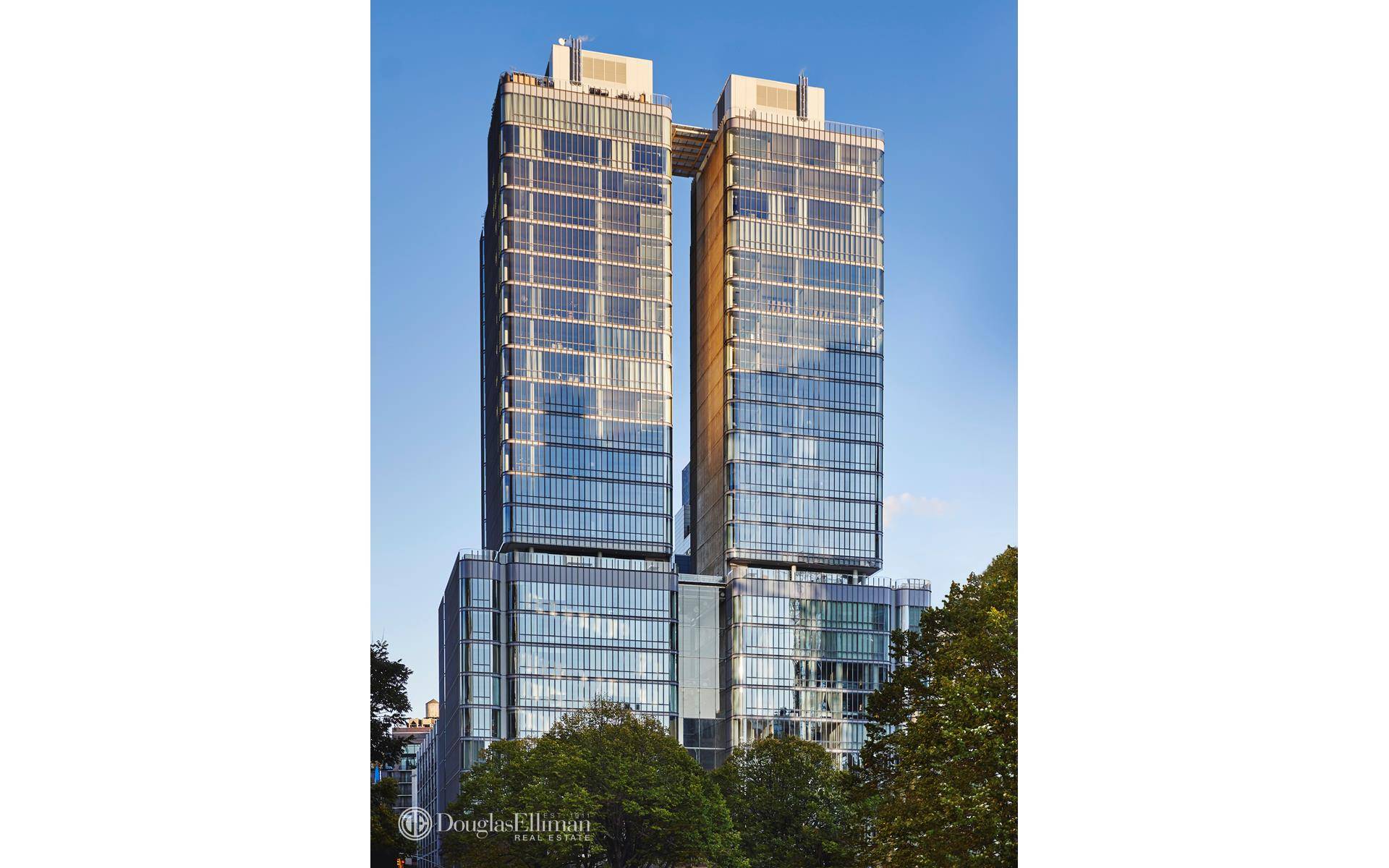 Now open for virtual appointments With a private elevator entry opening into a gracious gallery leading to a corner great room, this 1, 923 offers spectacular east views over historic ...