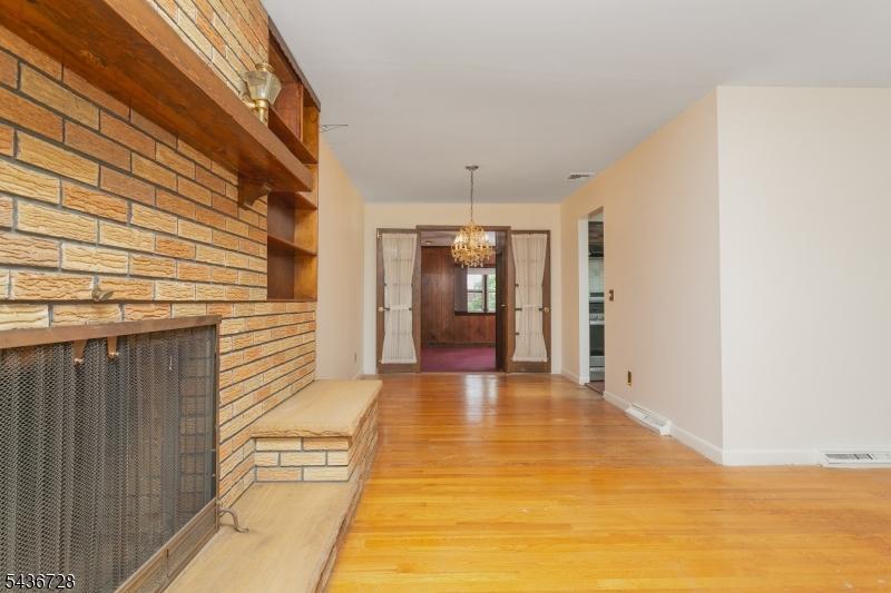 LIVING & DINING ROOM AREAS