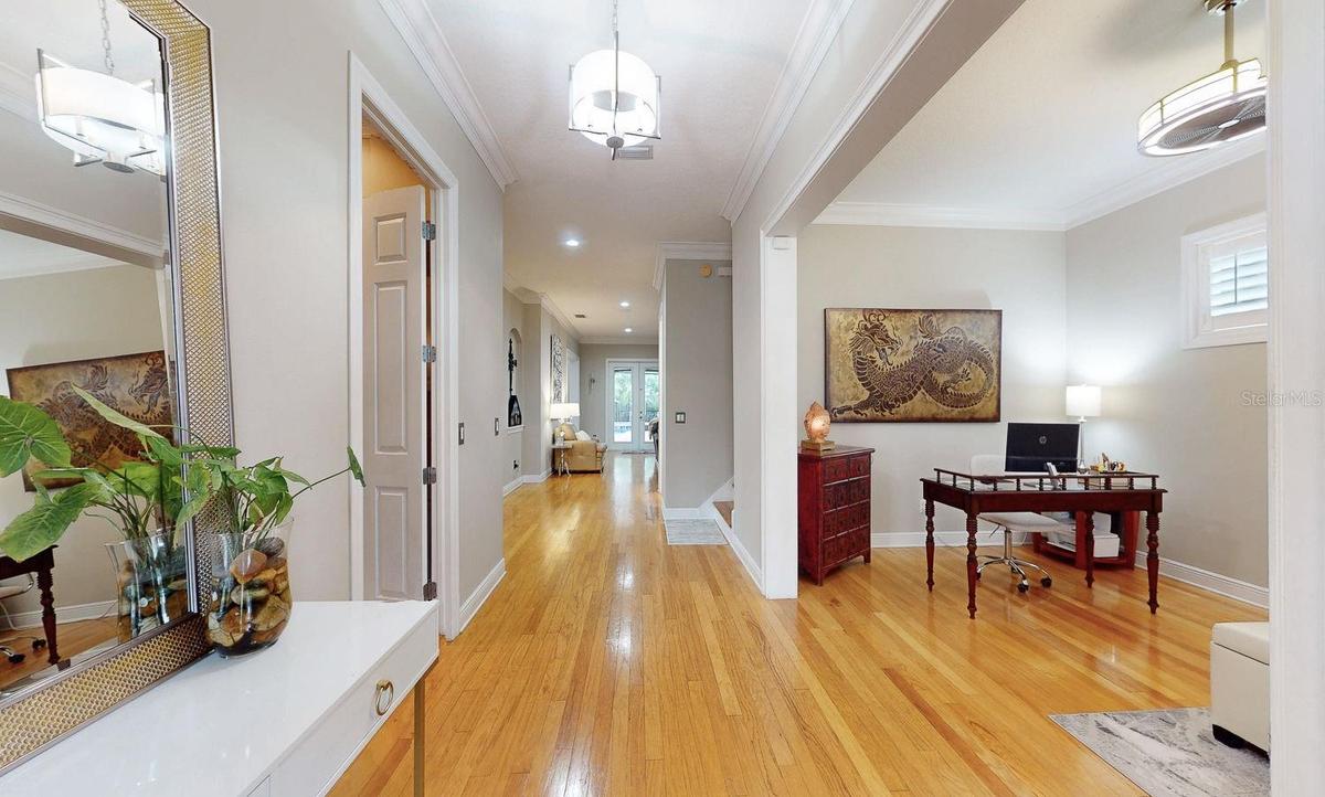 Beautiful welcome when you enter the home