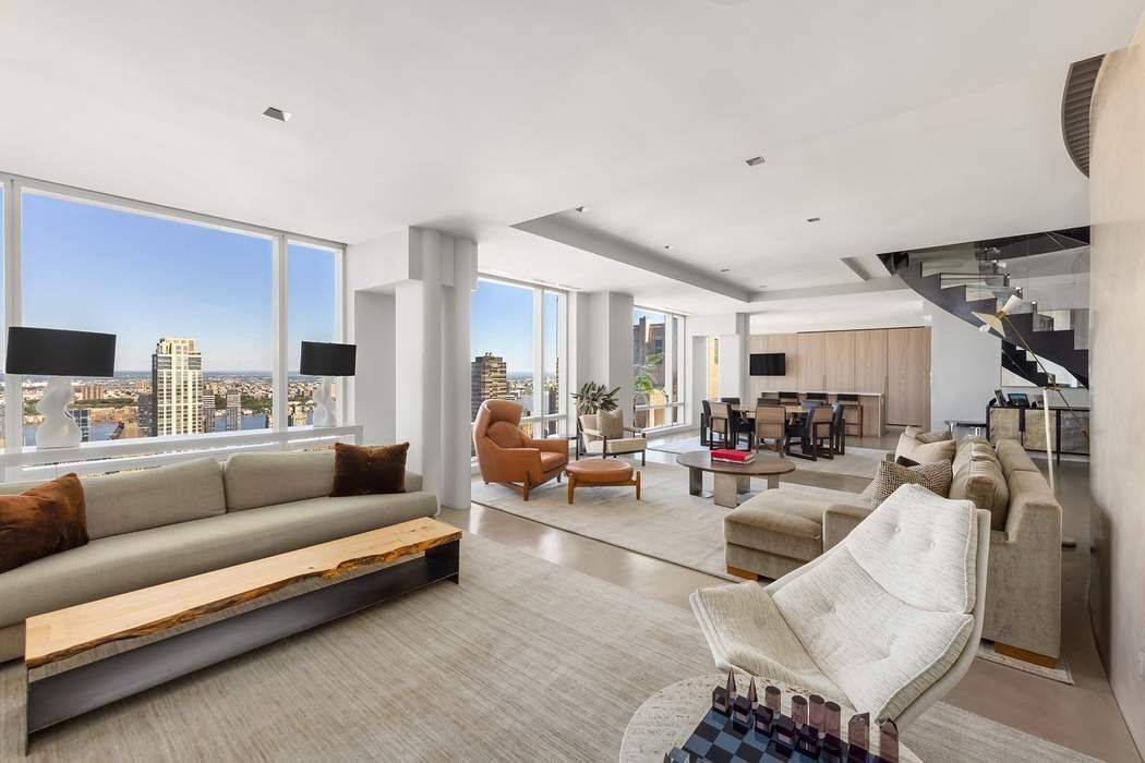 With unparalleled, west facing views that take your breath away, 49 50C at One Central Park West offers the ultimate in luxury condominium living.