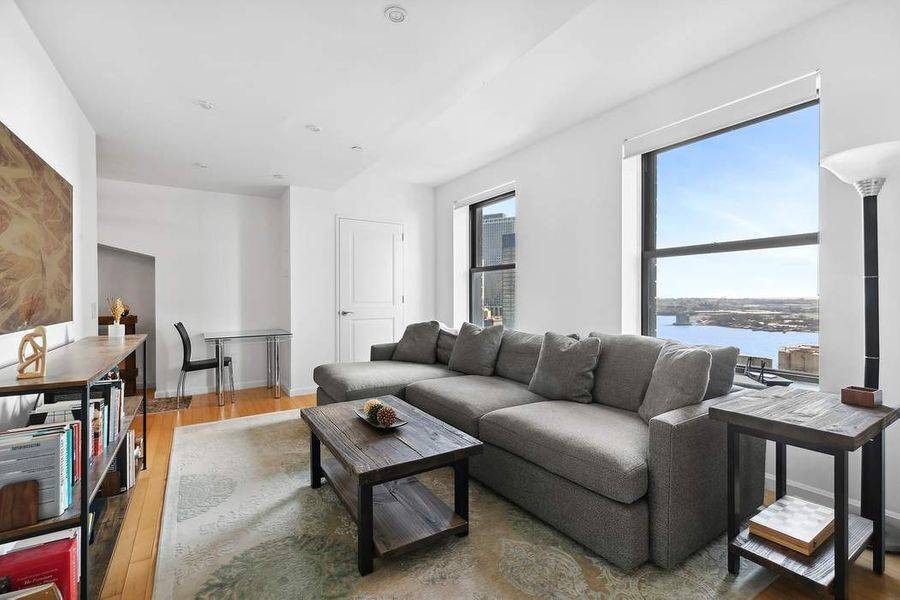 VIEWS ! VIEWS ! VIEWS ! Luxurious Corner 1BR with Huge Private Terrace !
