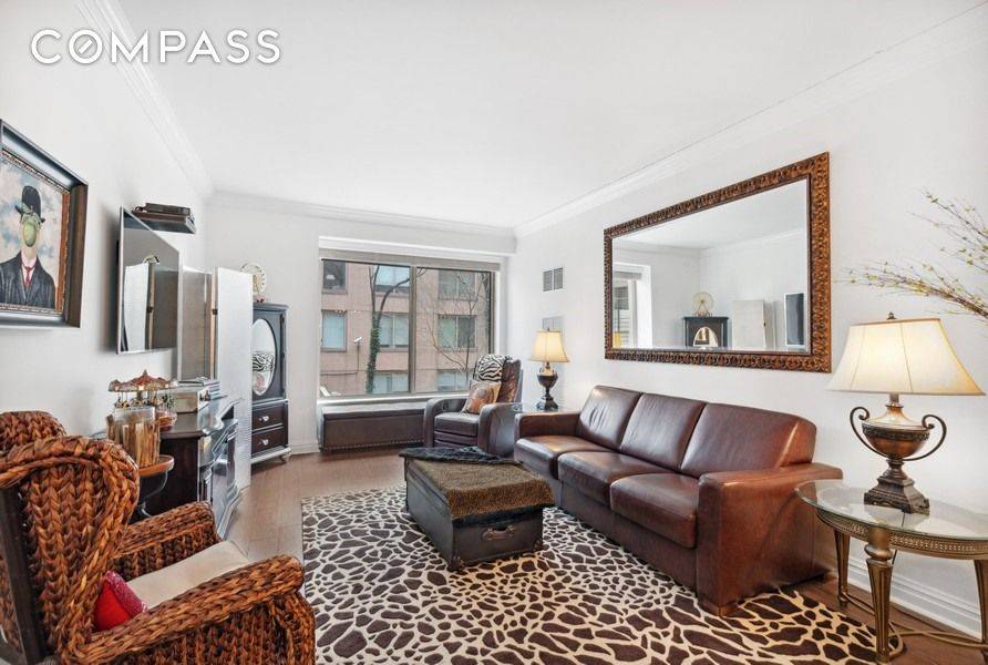 PRIME UES DEAL ! Whether you seek a pied a terre, an investment property or a lovely home for yourself, this gem fits the bill.