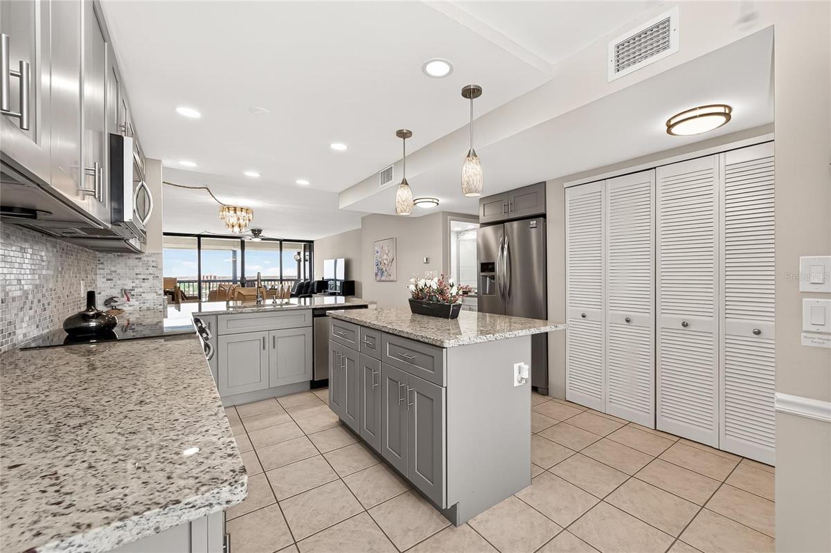 Nice spacious kitchen