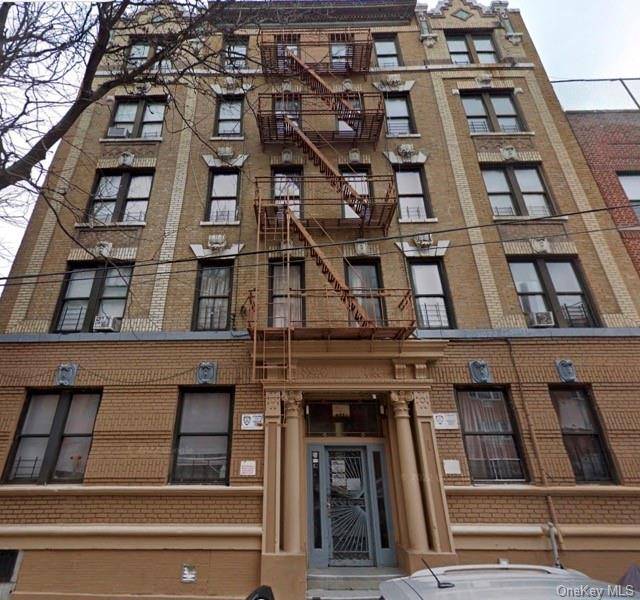 Tremendous investment opportunity to purchase this very well kept 26 unit apartment building located in the Crotona area of the up and coming borough of the Bronx.