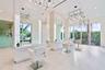 Club Salon