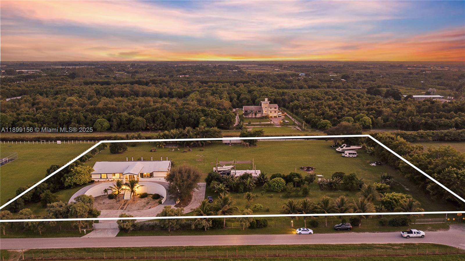 STOP THE SCROLL, THIS IS IT !