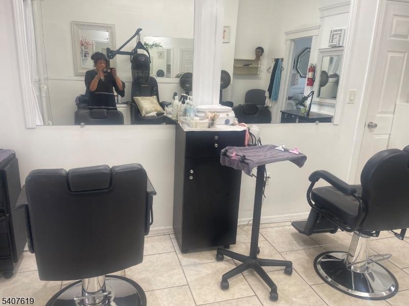 Hair Station 3