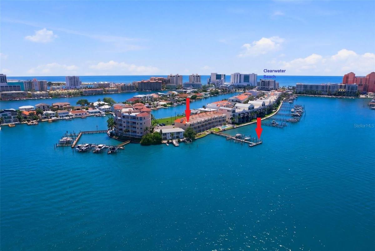 Located at the end of a cul-de-sac on picturesque Brightwater Drive, it is just minutes from Clearwater Beach activities, restaurants, and shops.