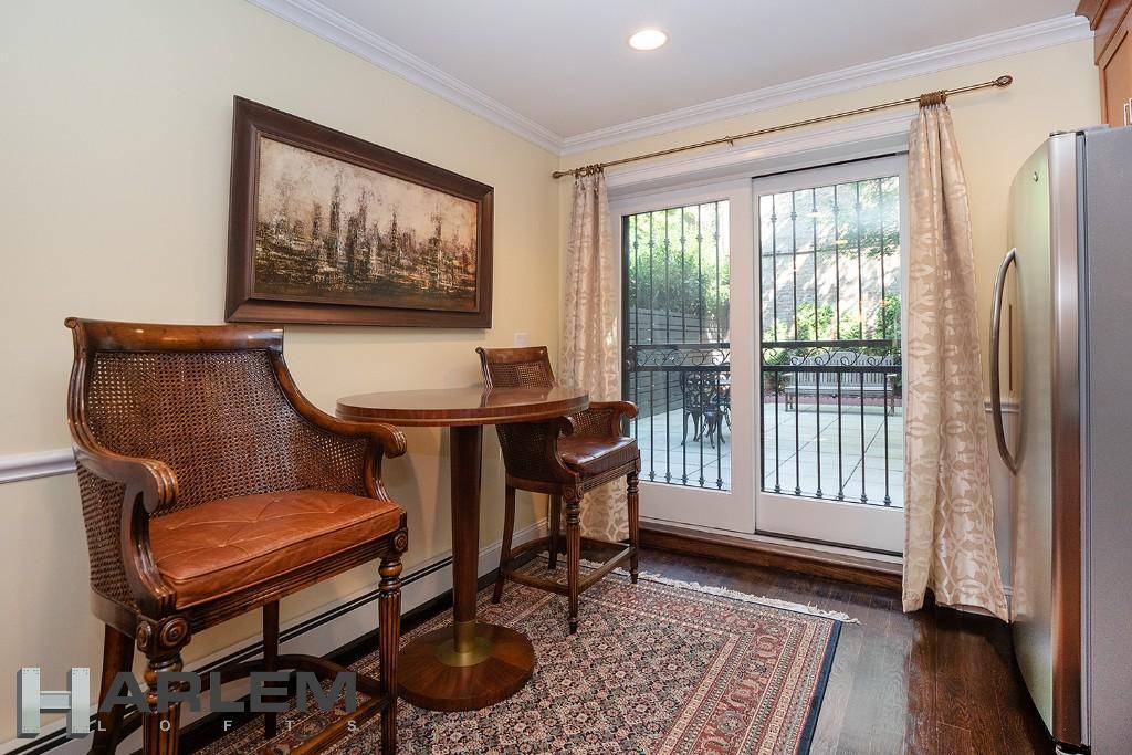 Classification Three Families C0 Dimensions 18 x 53, 4 floors plus finished cellarMaximum Buildable Area 4, 320SF 504SF Air Rights Built in 1909 and renovated in 2010, 2007 Fifth Avenue ...