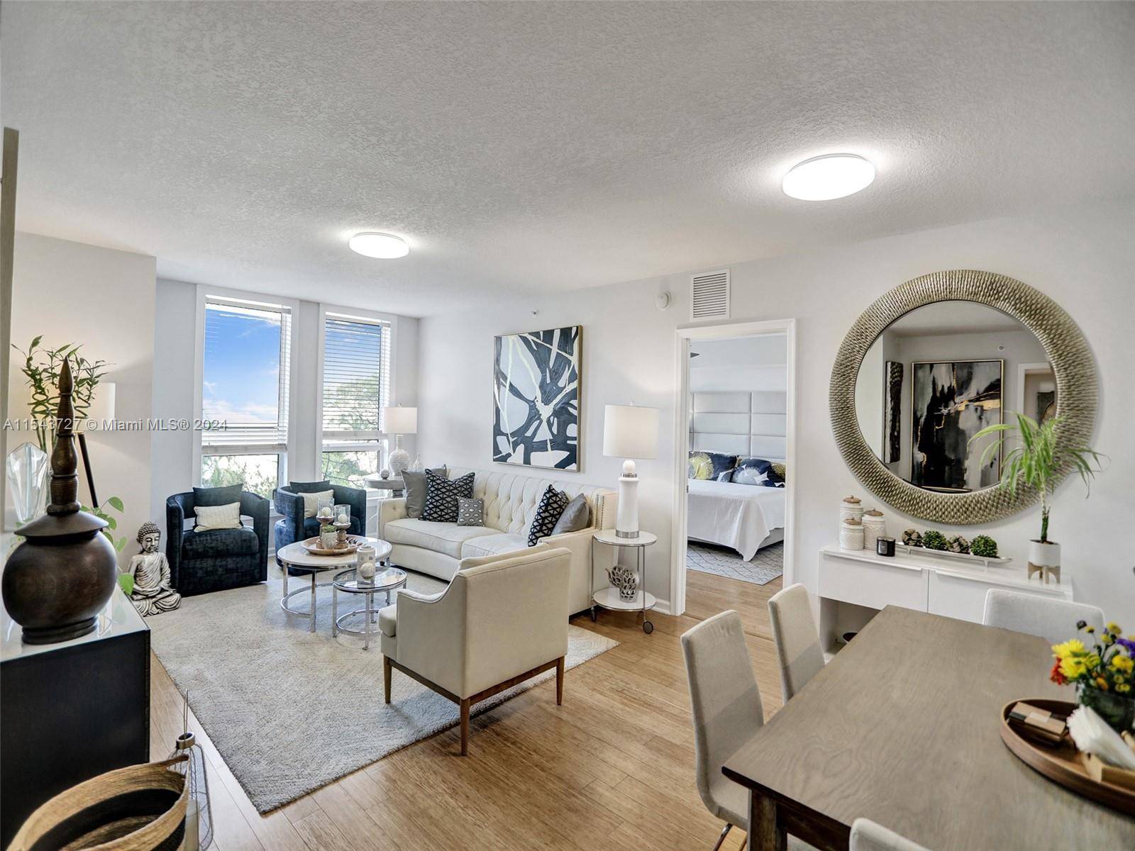 Beautiful 2bed 2bath condo in the amazing Symphony North Building !
