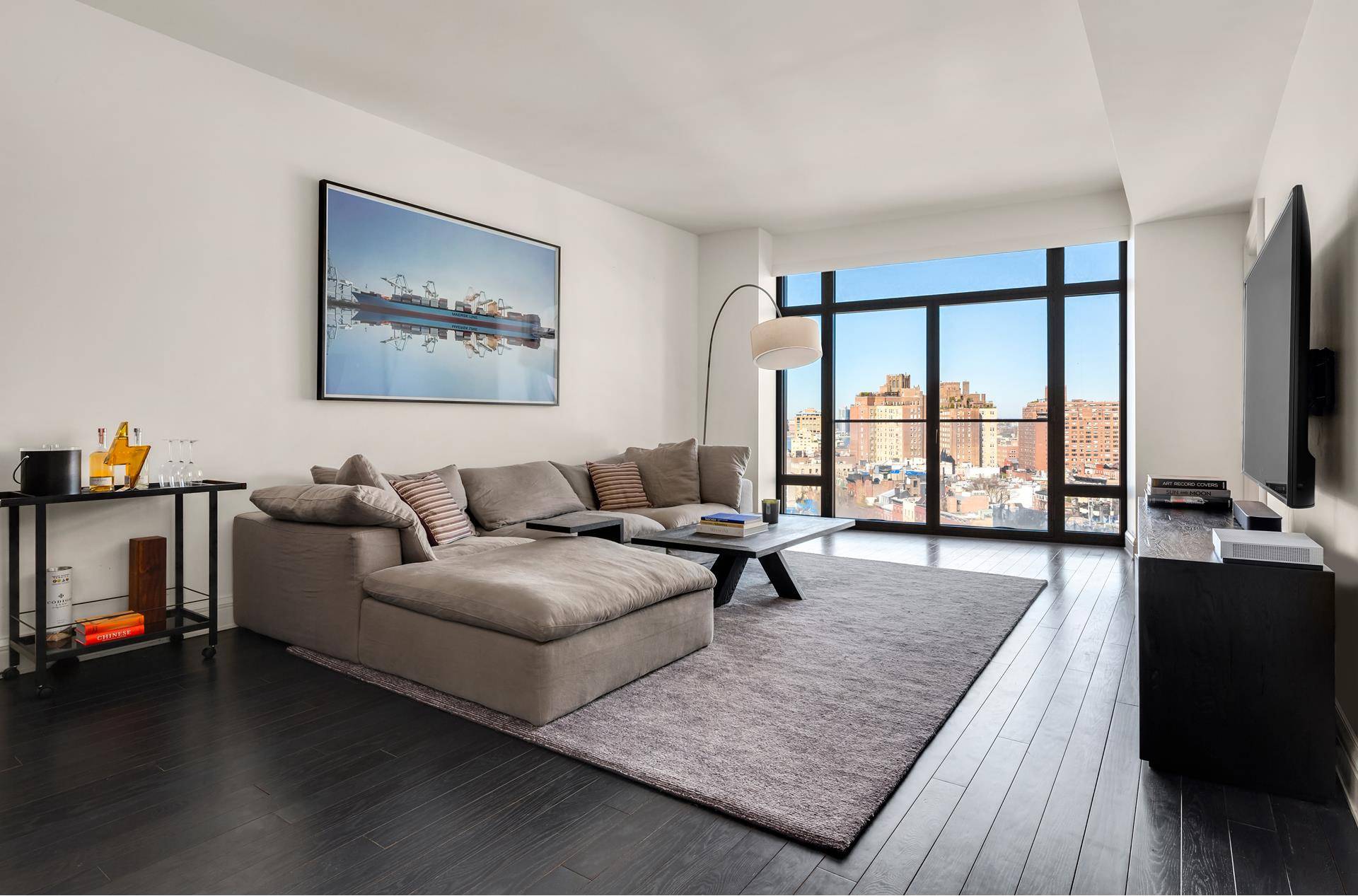 This tower residence is located on a high floor of the recently completed Greenwich Lane enclave of high end residences in the heart of New York's elysian Greenwich Village.