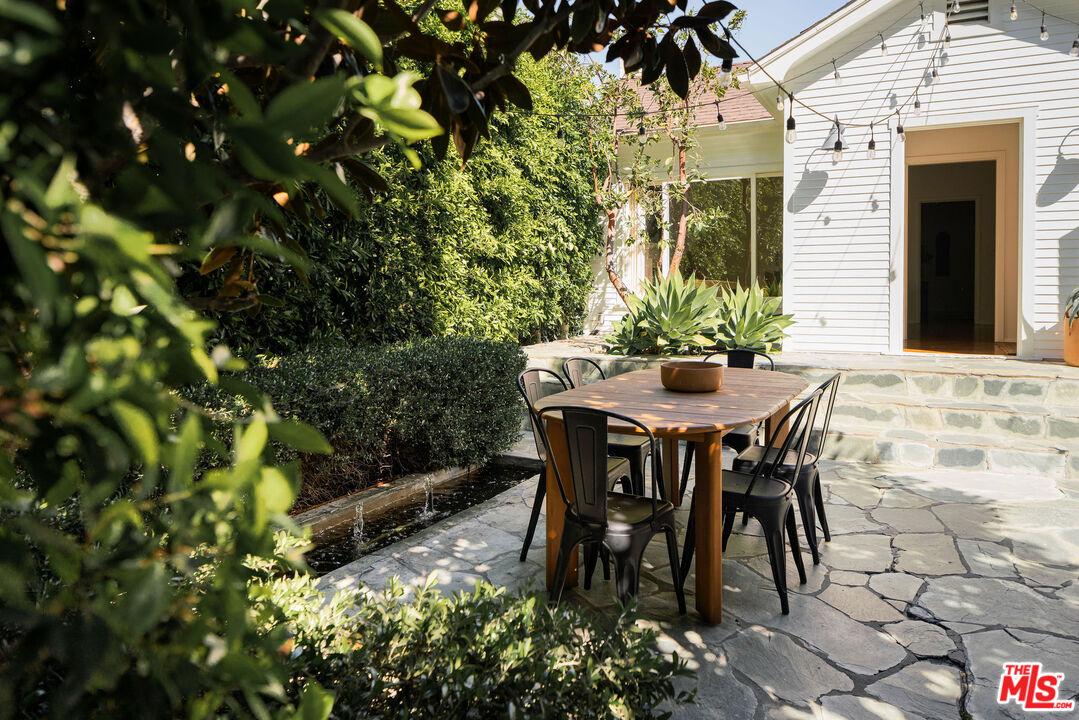 Private Front Cottage