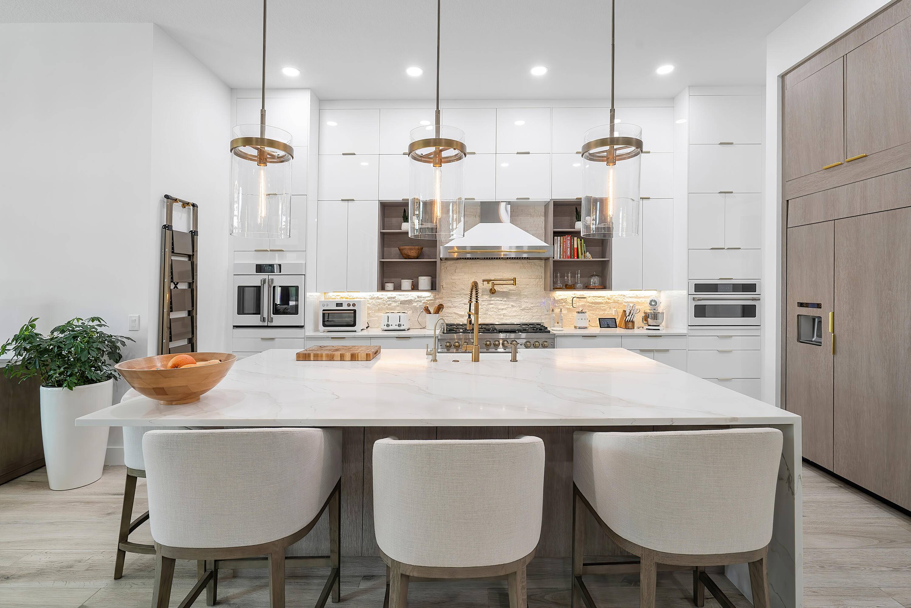 Spectacular 5 bed, 4 1 2 bath single family home in prestigious Palm Meadow Estates has been fully renovated with inspiration and most lighting from Restoration Hardware.