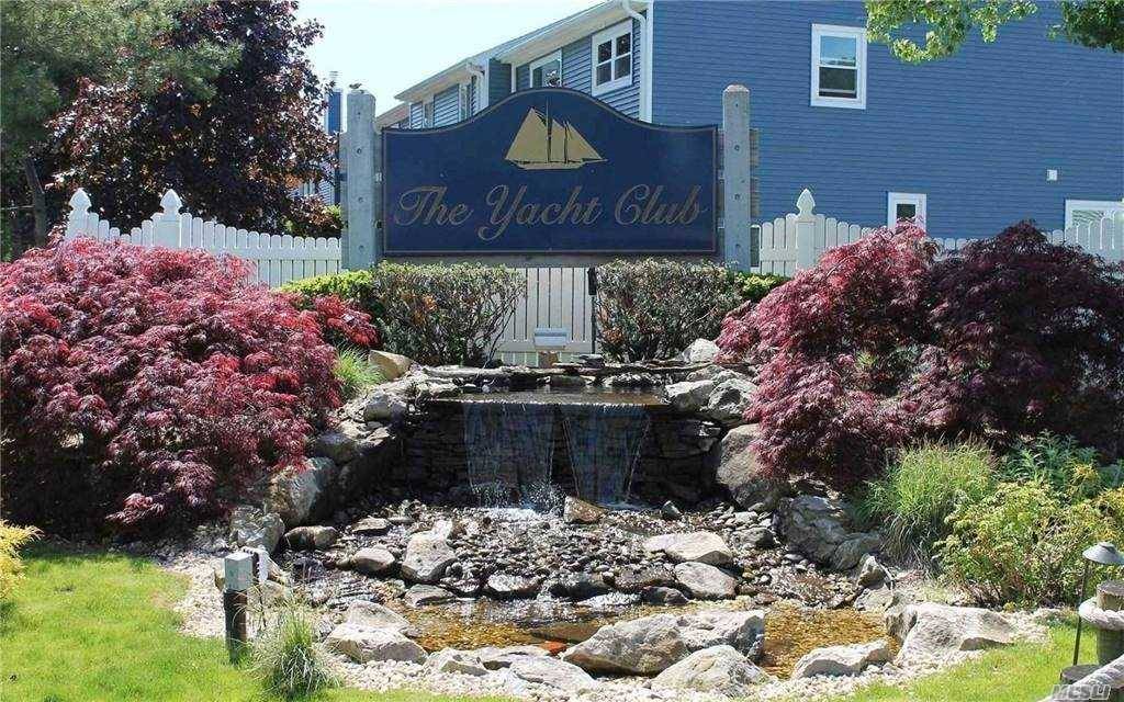 Come live by the water ! Bright, Sunny, Gorgeous End Unit Townhome With 3 Br 2.
