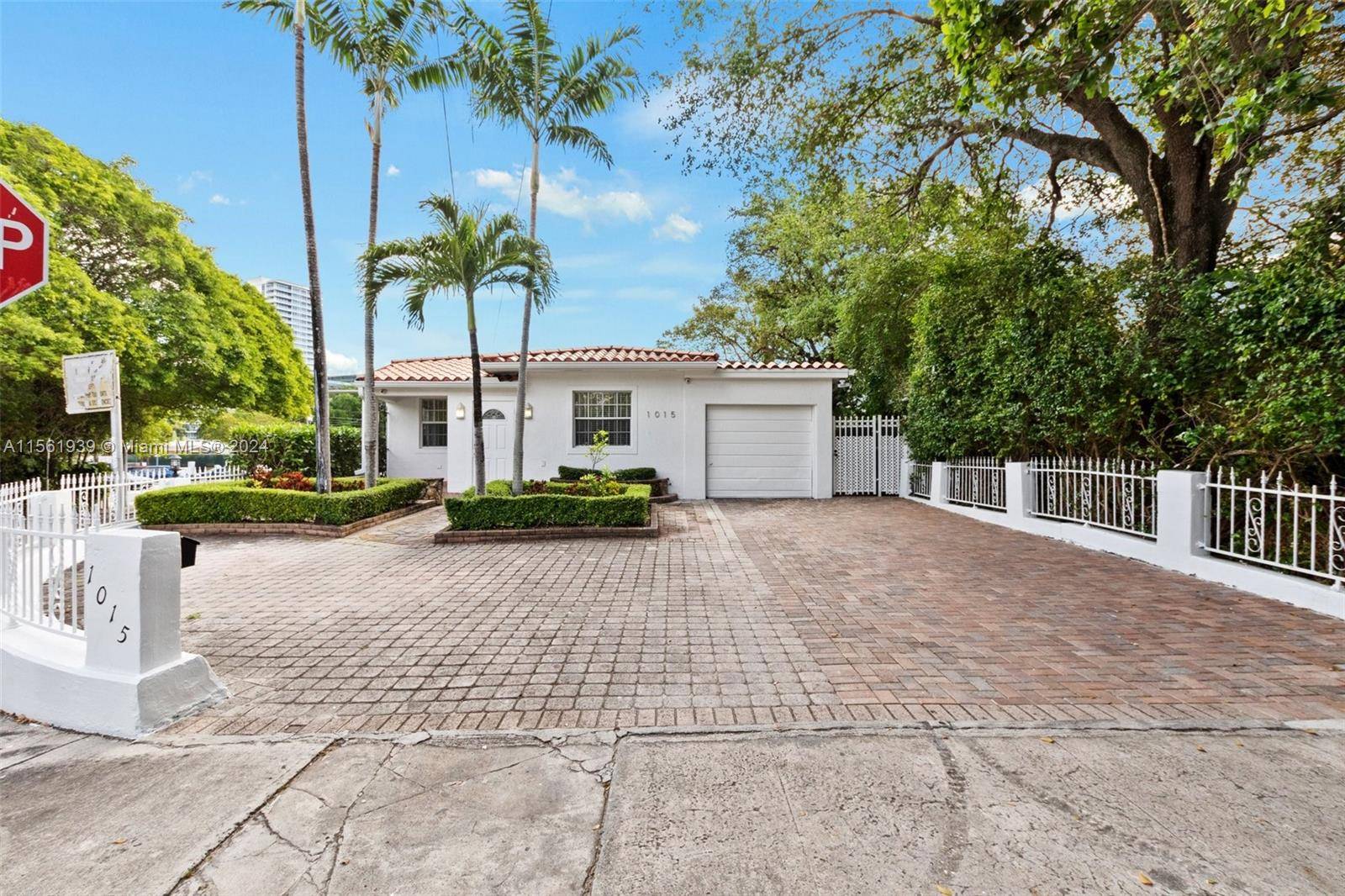 You're invited to come see this charming home located across the natural splendors of the Miami River District and the neighboring Sewell Park.