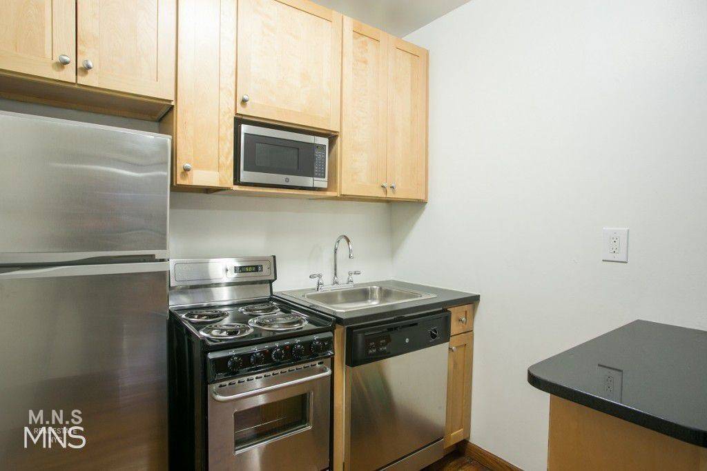 Beautiful Studio Apartment Now Available !