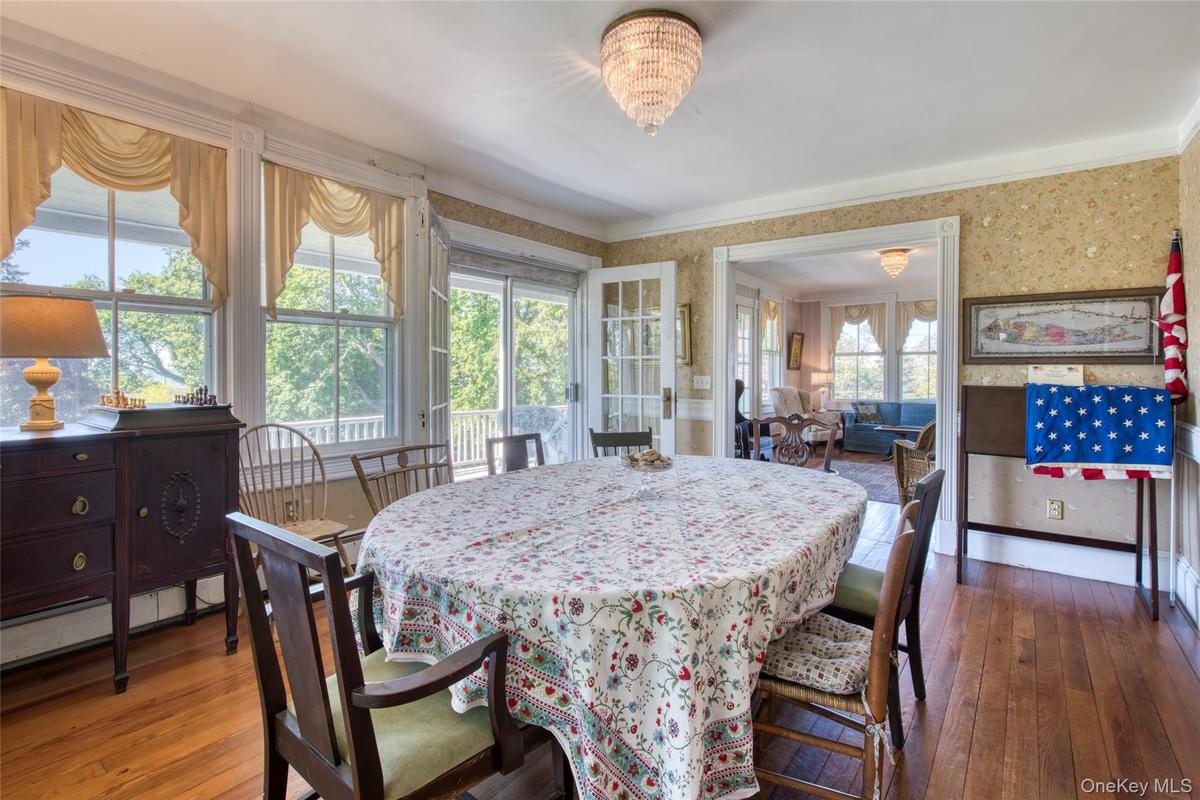 formal dining room