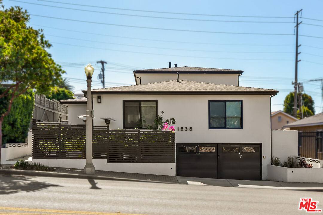 1838   20TH ST 12BR Santa Monica La