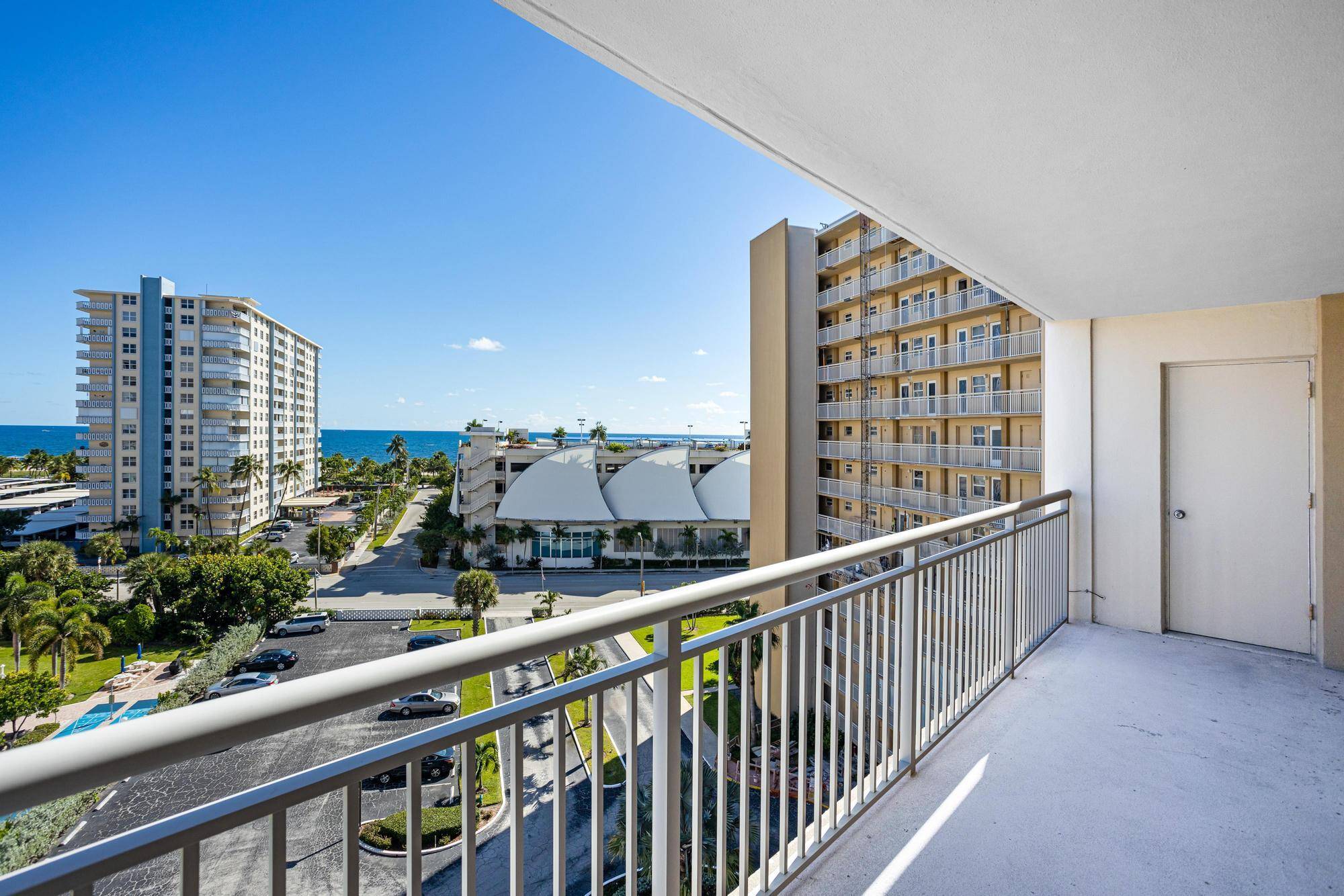 Live in the heart of newly rejuvenated Pompano Beach.