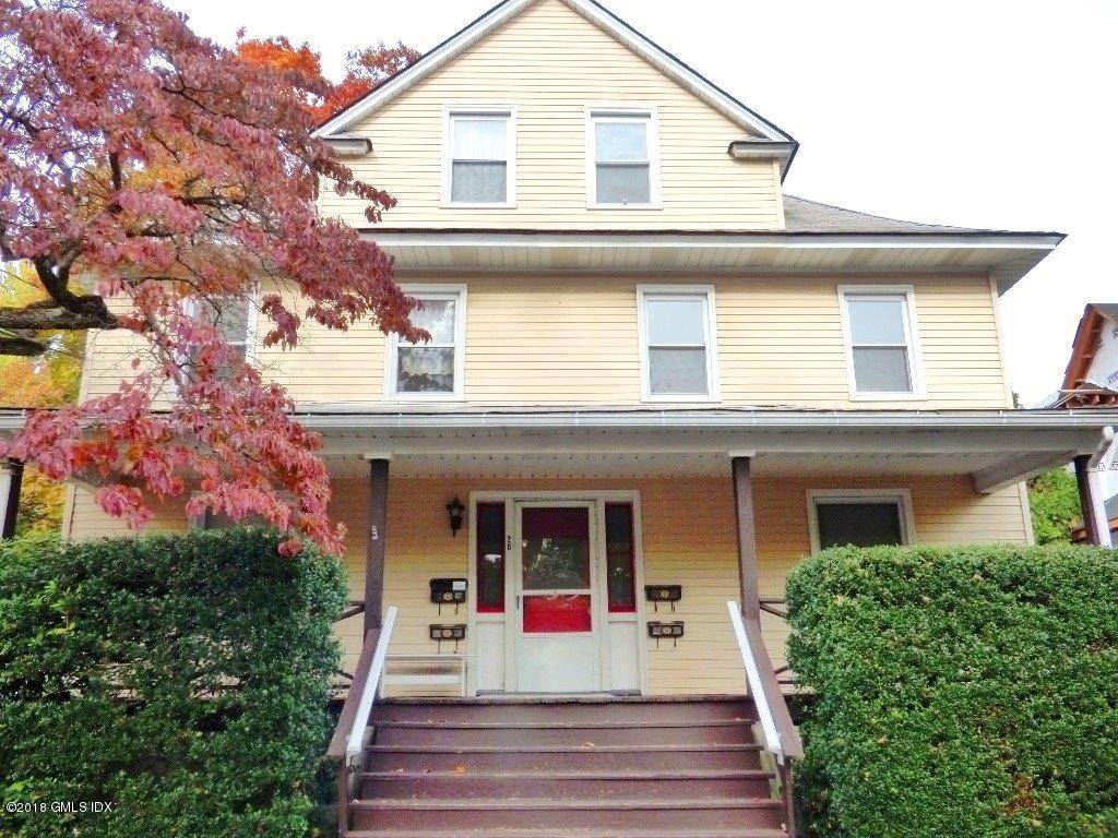 CHARMING 2 BDRM APARTMENT IN THE HEART OF THE COS COB SECTION OF GREENWICH.